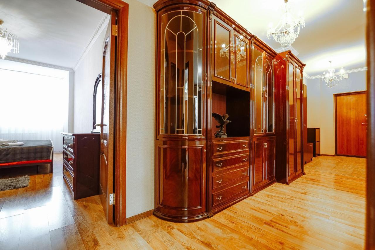 Two bedroom apartment on Syganak street 64-1 Astana Buitenkant foto